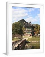 Gyeongbokgung Palace (Palace of Shining Happiness), Seoul, South Korea, Asia-null-Framed Photographic Print