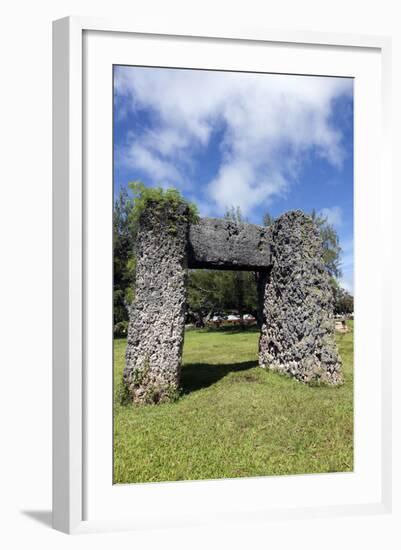 Ha'amonga 'A Maui Arch-benkrut-Framed Photographic Print