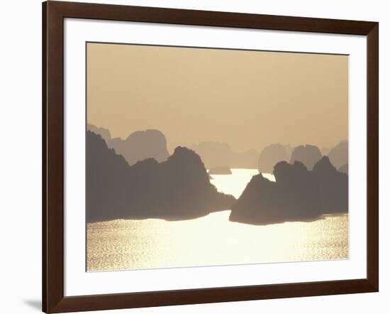 Ha Long Bay and Karst Hills at Sunset, Vietnam-Keren Su-Framed Photographic Print
