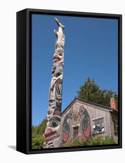 Haida Totem Pole and Tourist Shop, Queen Charlotte Islands, Canada-Savanah Stewart-Framed Stretched Canvas