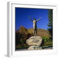 Hail to the Sunrise Statue of Mohawk Indian, on the Mohawk Trail, Massachusetts, New England, USA-Roy Rainford-Framed Photographic Print