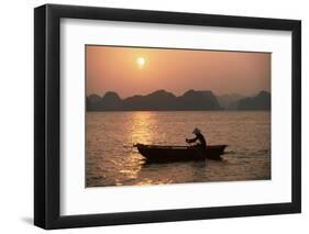 Halong Bay, Vietnam, Indochina, Southeast Asia-Colin Brynn-Framed Photographic Print