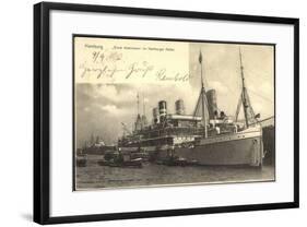 Hamburg, Dampfer E. Woermann Im Hafen Beim Verladen-null-Framed Giclee Print