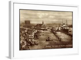 Hamburg, Hafen, Dampfer Cap Polonio, Silo, Kutter-null-Framed Giclee Print