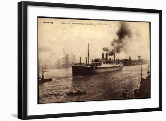 Hamburg, Hafen Mit Dampfer Hamburg Der Hapag-null-Framed Giclee Print