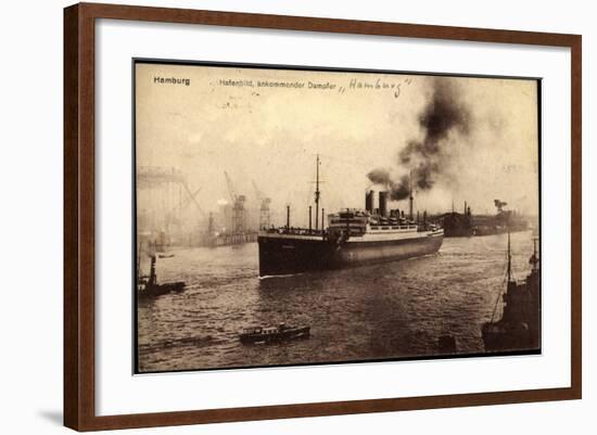 Hamburg, Hafen Mit Dampfer Hamburg Der Hapag-null-Framed Giclee Print