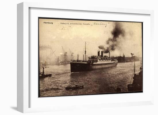 Hamburg, Hafen Mit Dampfer Hamburg Der Hapag-null-Framed Giclee Print