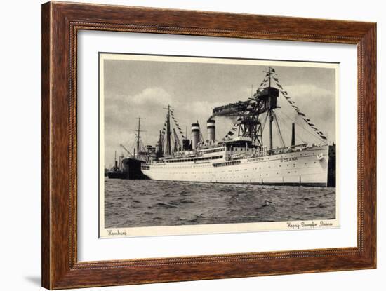 Hamburg, Hapag, Dampfschiff Oceana Am Hafen-null-Framed Giclee Print