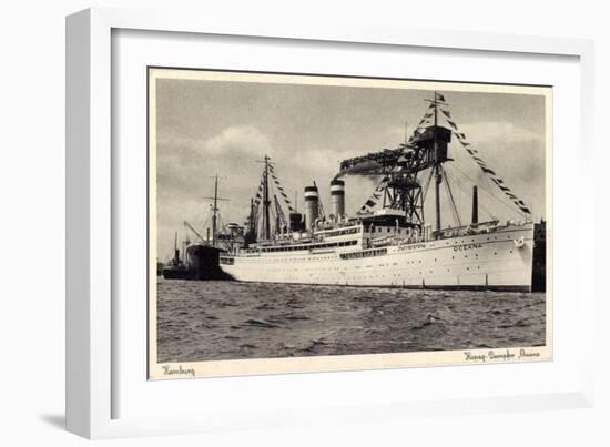 Hamburg, Hapag, Dampfschiff Oceana Am Hafen-null-Framed Giclee Print