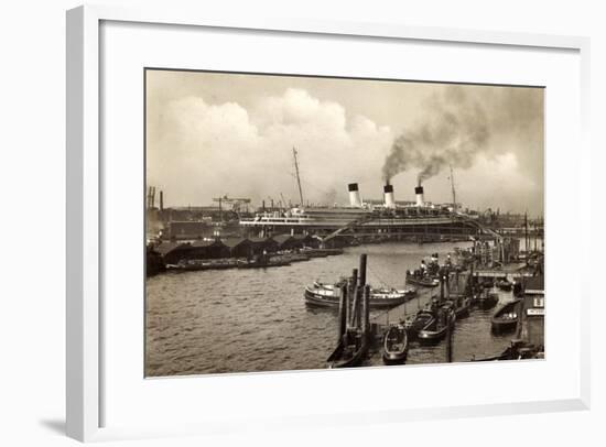 Hamburg, HSDG, Dampfschiff Cap Arcona, Jonas-null-Framed Giclee Print