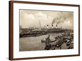 Hamburg, HSDG, Dampfschiff Cap Arcona, Jonas-null-Framed Giclee Print