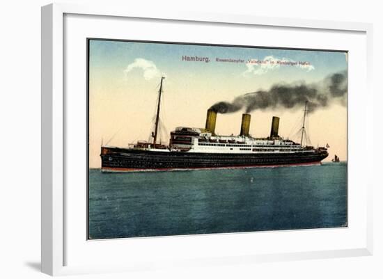 Hamburg, Riesendampfer Vaterland Im Hafen-null-Framed Giclee Print