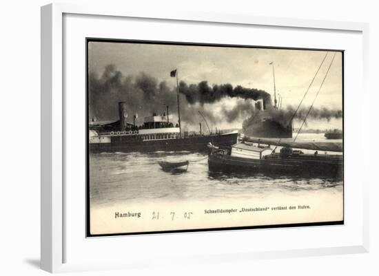 Hamburger Hafen, Schnelldampfer Deutschland, Hapag-null-Framed Giclee Print