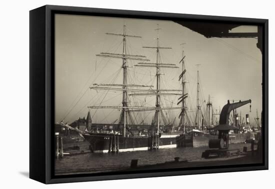 Hamburger Hafen, Viermast Bark Padua, Segelschiff-null-Framed Stretched Canvas