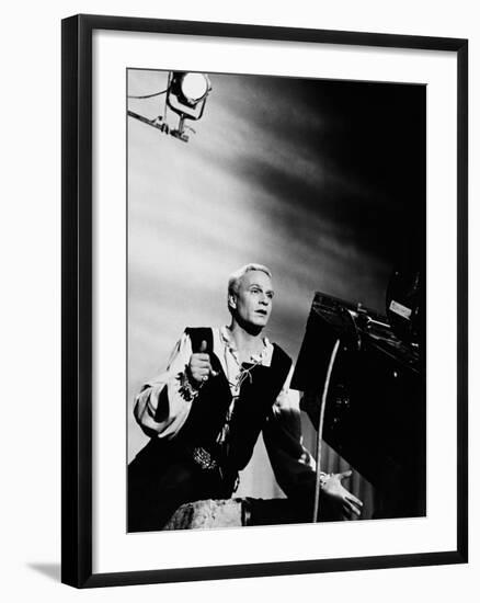 Hamlet, 1948-null-Framed Photographic Print