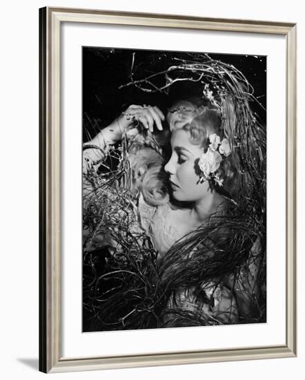 Hamlet, 1948-null-Framed Photographic Print