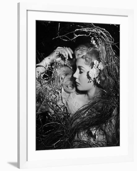 Hamlet, 1948-null-Framed Photographic Print