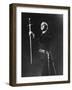 Hamlet, Laurence Olivier, 1948-null-Framed Premium Photographic Print