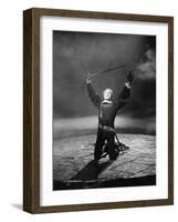 Hamlet, Laurence Olivier, 1948-null-Framed Premium Photographic Print