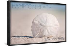 Hampton Beach, New Hampshire - Sand Dollar on Beach-Lantern Press-Framed Art Print