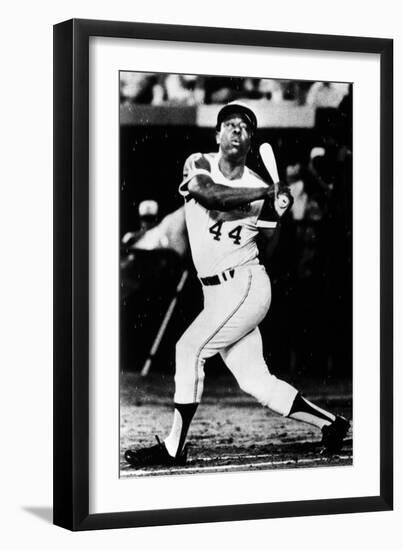 Hank Aaron (1934-)-null-Framed Premium Giclee Print