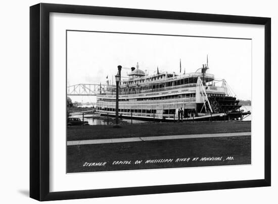 Hannibal, Missouri - Mississippi River Steamer Capitol-Lantern Press-Framed Art Print