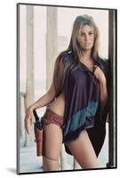 Hannie Caulder, 1971 Rachel Welch (photo)-null-Mounted Photo