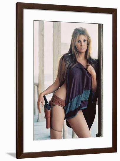 Hannie Caulder, 1971 Rachel Welch (photo)-null-Framed Photo