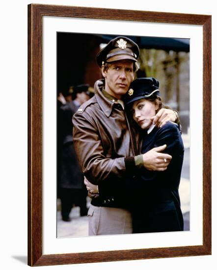 HANOVER STREET, 1979 directed by PETER HYAMS Harrison Ford and Lesley-Anne Down (photo)-null-Framed Photo