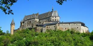 Vianden Castle in the canton of Vianden, Grand Duchy of Luxembourg, Europe-Hans-Peter Merten-Photographic Print