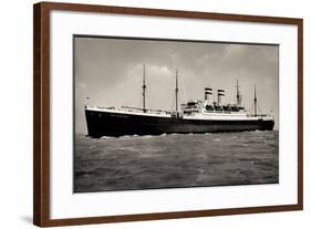 Hapag, Dampfschiff Deutschland Auf Hoher See-null-Framed Giclee Print