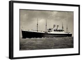 Hapag, Dampfschiff Deutschland, Transatlantik-null-Framed Giclee Print