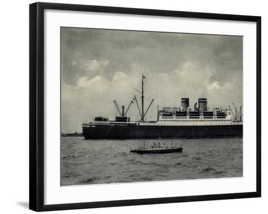 Hapag, Dampfschiff Hamburg, Modell Von D. Bartsch--Framed Giclee Print