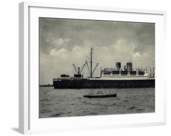 Hapag, Dampfschiff Hamburg, Modell Von D. Bartsch--Framed Giclee Print