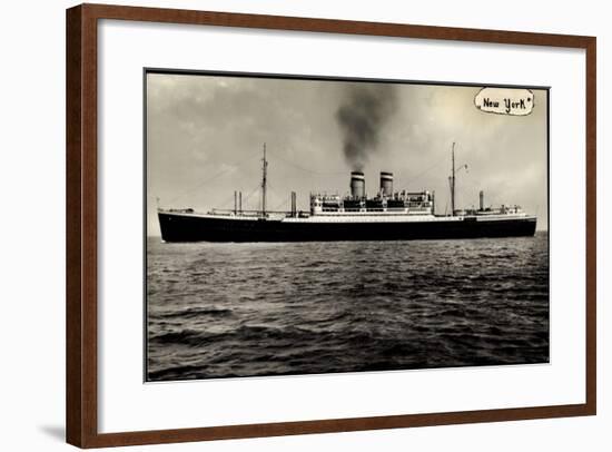 Hapag, Dampfschiff New York Auf Hoher See-null-Framed Giclee Print