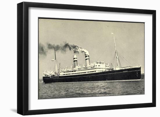 Hapag, Dampfschiff S.S. Volendam Nah Am Ufer-null-Framed Premium Giclee Print