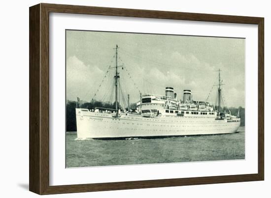 Hapag, M.S. Milwaukee, Dampfschiff Am Ufer-null-Framed Giclee Print