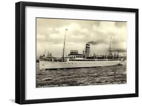 Hapag, Seebäderdienst, Dampfschiff Cobra, Hebekräne-null-Framed Giclee Print