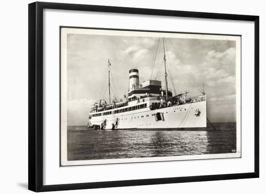 Hapag,Seebäderdienst,Dampfschiff Cobra Vor Helgoland-null-Framed Giclee Print