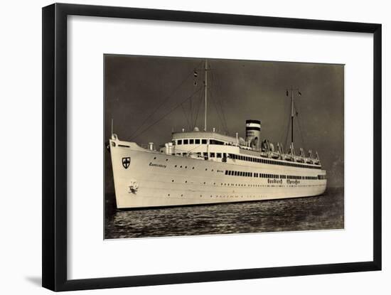 Hapag, T.S. Tannenberg, Dampfschiff, Seedienst Op-null-Framed Giclee Print