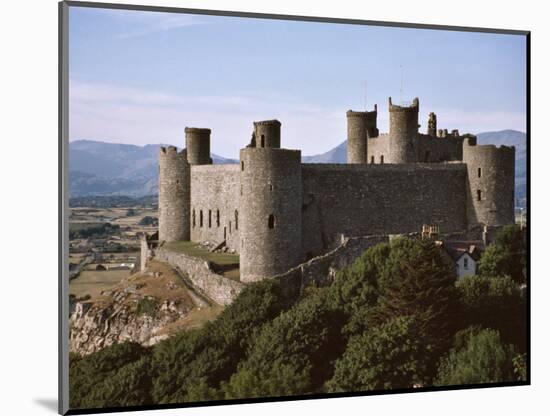 Harlech Castle, UNESCO World Heritage Site, Gwynedd, Wales, United Kingdom, Europe-Nigel Blythe-Mounted Photographic Print