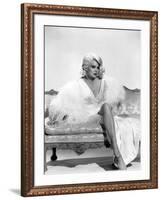 HARLOW, 1965 directed by GORDON DOUGLAS Carroll Baker (b/w photo)-null-Framed Photo