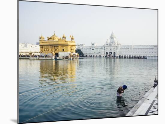 Harmandir Sahib (Golden Temple), Amritsar, Punjab, India-Ben Pipe-Mounted Photographic Print