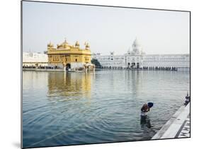 Harmandir Sahib (Golden Temple), Amritsar, Punjab, India-Ben Pipe-Mounted Photographic Print