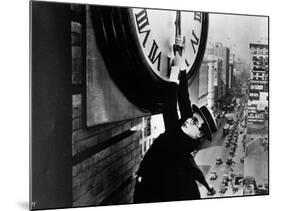 Harold Lloyd. "Safety Last" 1923, Directed by Fred Newmeyer-null-Mounted Photographic Print