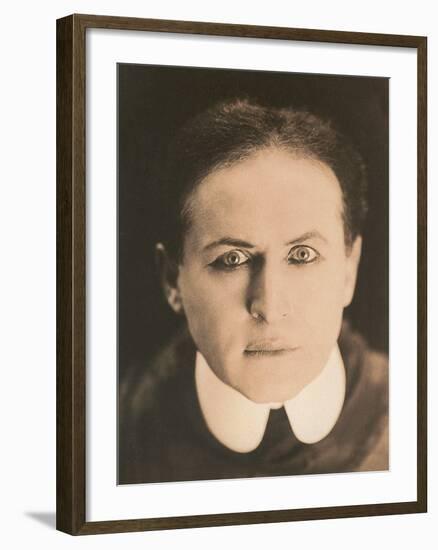 Harry Houdini-null-Framed Art Print