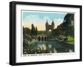 Hartford, Connecticut - Bushnell Park Memorial Arch and Bridge Scene-Lantern Press-Framed Art Print