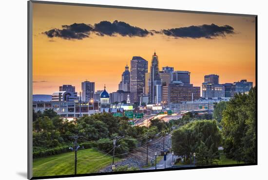 Hartford, Connecticut, USA Skyline.-SeanPavonePhoto-Mounted Photographic Print