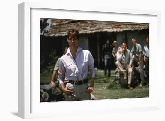 HATARI !, 1962 directed by HOWARD HAWKS Elsa Martinelli (photo)-null-Framed Photo