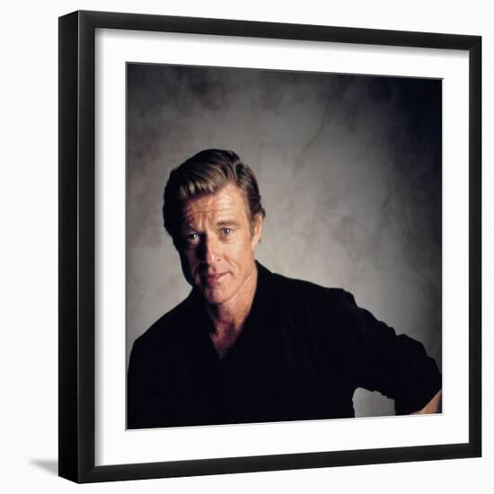 Havana by Sidney Pollack with Robert Redford, 1991-null-Framed Photo